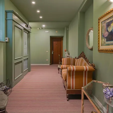 Antica Leonardo Hotel 3*