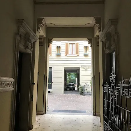 アンティーカ ロカンダ レオナルド