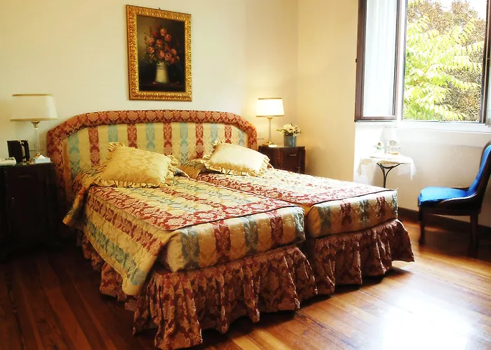 Отель Antica Leonardo Милан