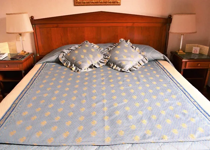 Antica Leonardo 3* Милан